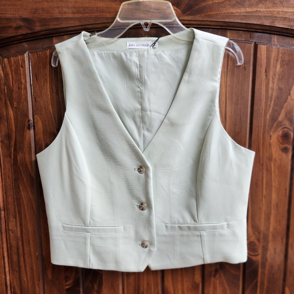 🆕️ Avec Les Filles Vest In Light Green